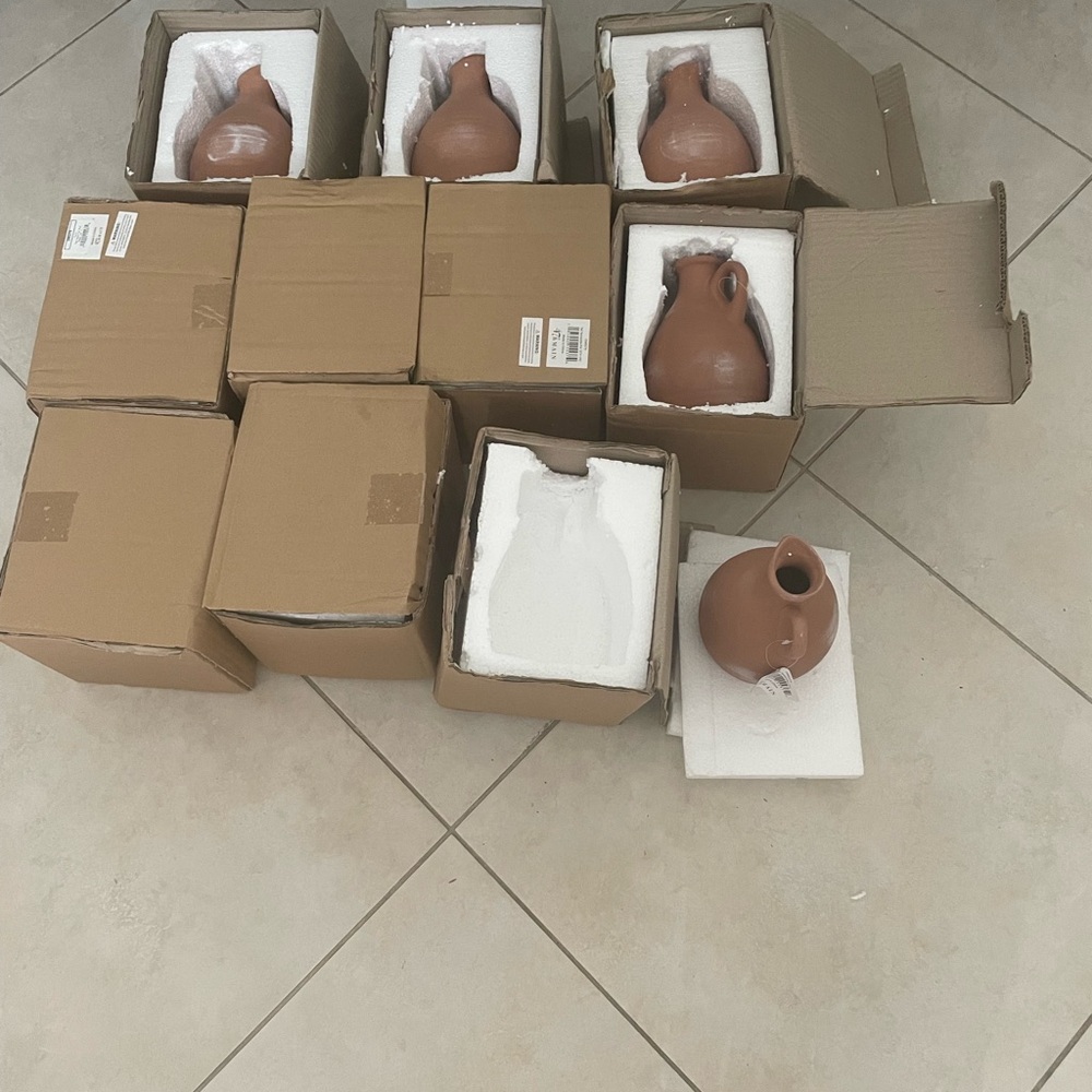 Terracotta vase pot _NEW  GREAT for Party favors